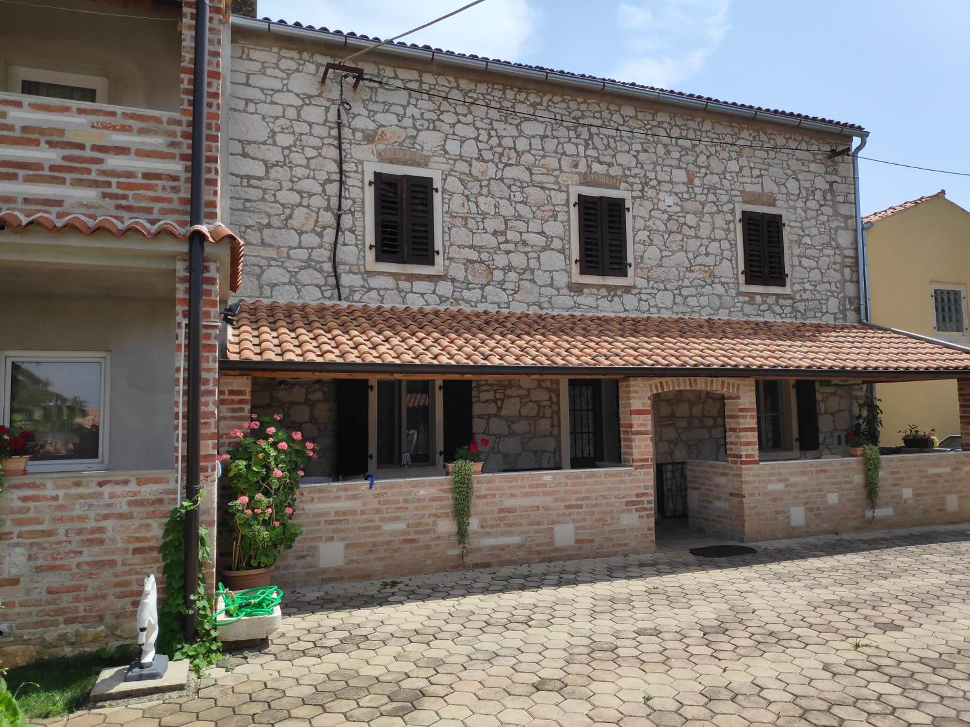 Apartmani Memic 100 M Do Plaze, Apartments Memic Only 100M From Beach Porec Ruang foto