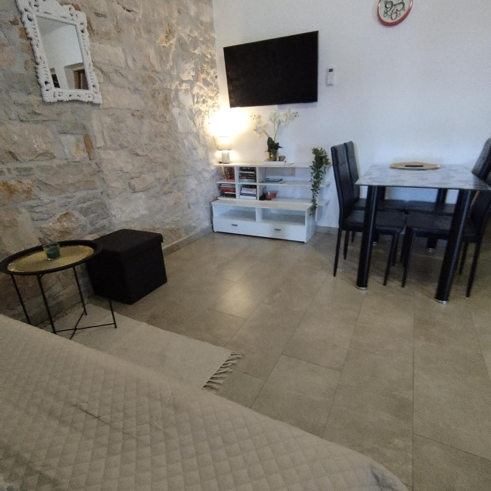Apartmani Memic 100 M Do Plaze, Apartments Memic Only 100M From Beach Porec Bagian luar foto