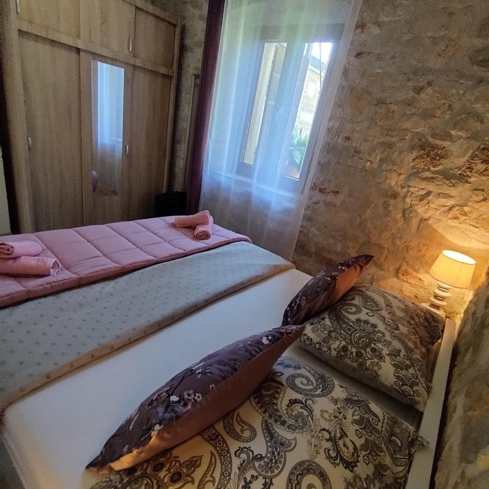 Apartmani Memic 100 M Do Plaze, Apartments Memic Only 100M From Beach Porec Bagian luar foto